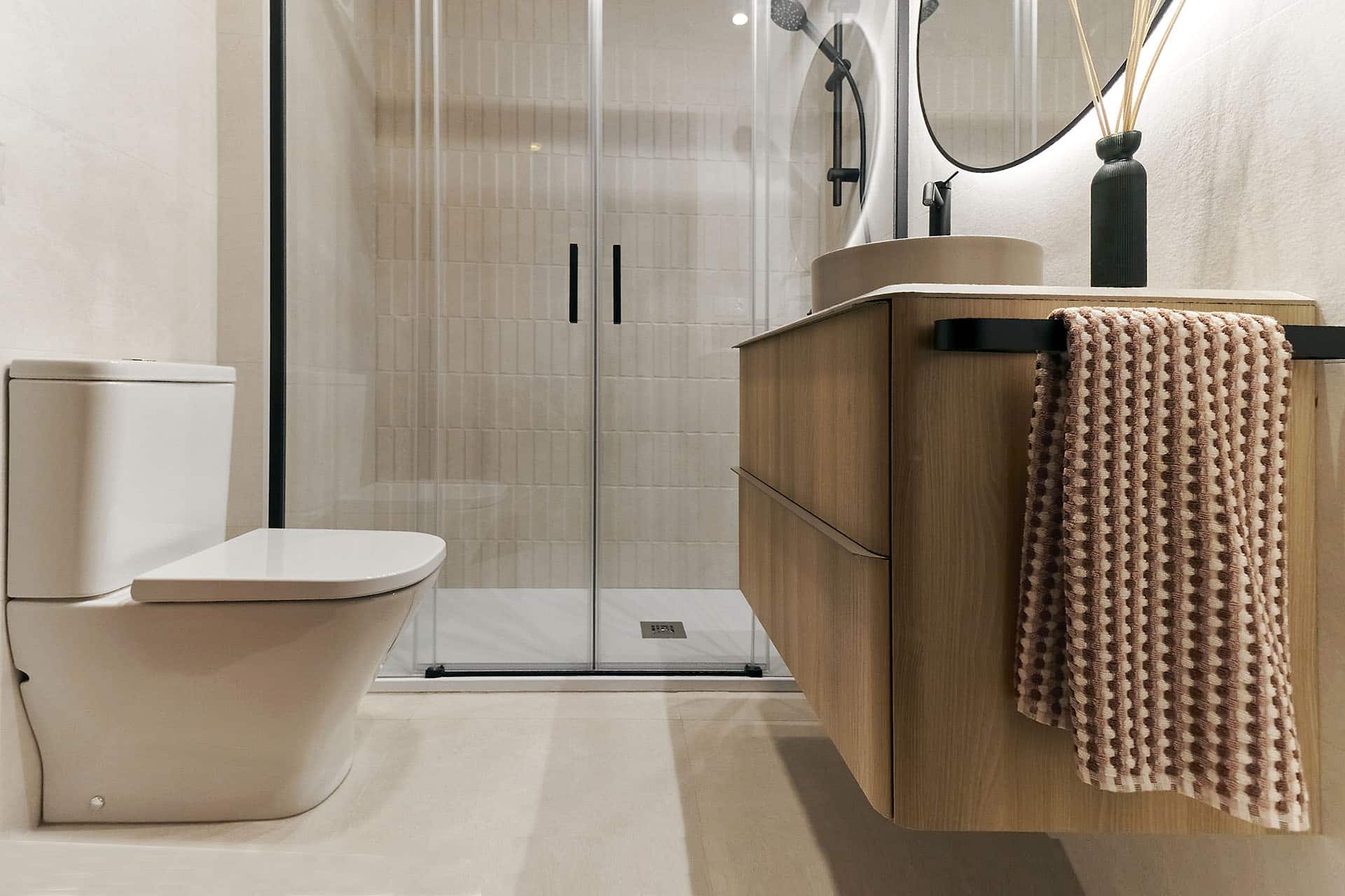 Reforma de baño completo en Zaragoza - Marvi baños.
